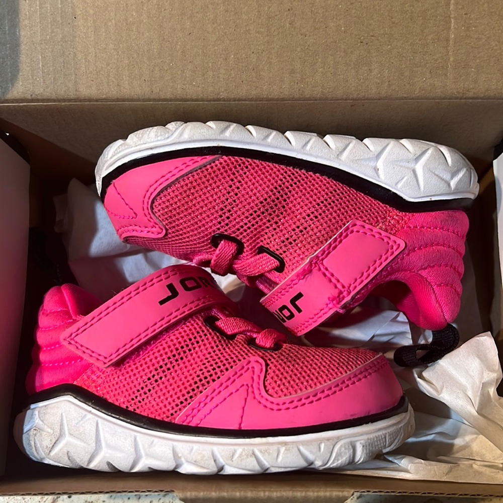 Air Jordan Flight Flex Trainer GT Hyper Pink Black White Size 4C PreOwned